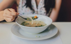 'Vạch mặt' các loại vi khuẩn gây ngộ độc thực phẩm mùa mưa lũ