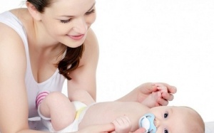 Vì sao phụ nữ thường già nhanh sau khi sinh con?