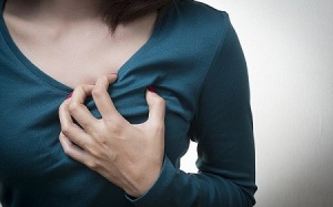 Phụ nữ bị đau tim ít có nguy cơ tử vong nếu được bác sỹ nữ điều trị