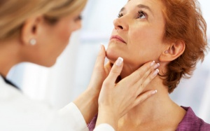 Chọc hút nhân khối u giáp có nguy hiểm không?