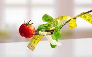 Tử vi thứ Tư (15/8/2018): Bảo Bình đang rất cố gắng để giảm cân