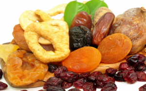 Người bệnh đái tháo đường có thể ăn trái cây sấy khô?