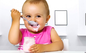 Loại sữa chua nào tốt nhất cho sức khỏe của cả gia đình?