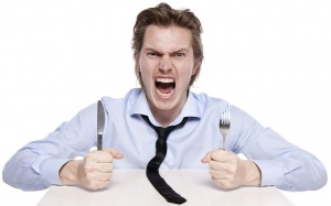 Video: Tại sao chúng ta dễ cáu gắt khi đói?