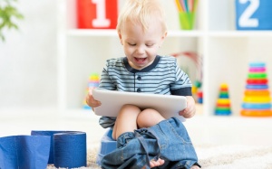 Chế độ dinh dưỡng và thói quen tốt cho trẻ hết táo bón