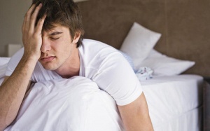 Đau đầu, ngủ kém phải làm thế nào?