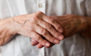 6 loại thực phẩm người bị viêm xương khớp nên tránh