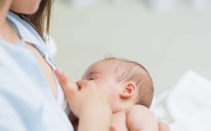 Tầm quan trọng của việc cho con bú sữa mẹ
