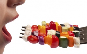 Người bị viêm loét đại tràng nên ăn gì, tránh ăn gì?