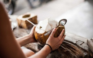 Nước dừa tốt cho sức khỏe như thế nào?