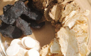 Bài thuốc Tứ vật thang giúp bổ khí huyết, lấy lại sức sống cho phụ nữ