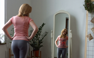 Dáng đẹp eo thon như gái còn son khi ngoài tứ tuần liệu có dễ?