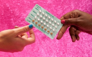 Kinh nghiệm lựa chọn viên uống trị mụn nội tiết hiệu quả