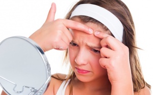 Chăm sóc da mụn tuổi dậy thì thế nào mới chuẩn?
