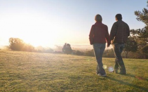 Đi bộ buổi sáng tốt cho sức khỏe thế nào?