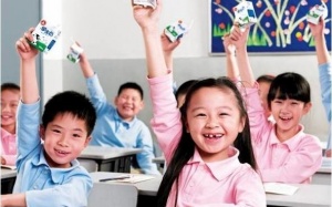 Sữa học đường: Cải thiện dinh dưỡng, nâng cao tầm vóc trẻ em