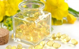 Muốn chống lão hóa, xóa nếp nhăn: Đừng bỏ qua tinh dầu hoa anh thảo