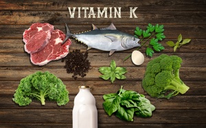 Người dùng thuốc chống đông máu nên hạn chế một số thực phẩm sau