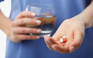 Có nên thay thuốc huyết áp khi bị đau đầu, mệt mỏi?