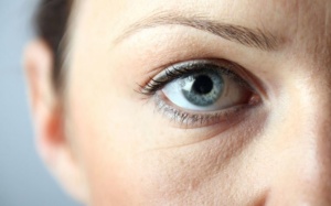 6 dấu hiệu trên khuôn mặt cảnh báo bạn đang mắc bệnh