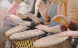 Chơi trống tốt cho sức khỏe thế nào?