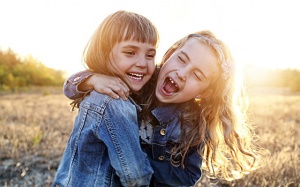 Tử vi Chủ nhật (11/11/2018): Bảo Bình nên sớm giải quyết mâu thuẫn với bạn bè