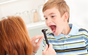 Những cách tự nhiên giúp chữa viêm amidan ngay tại nhà