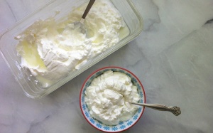 Tự làm sữa chua kiểu Hy Lạp: Ăn ngon lại tiết kiệm 