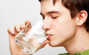 6 điều xảy ra khi bạn không uống đủ nước 