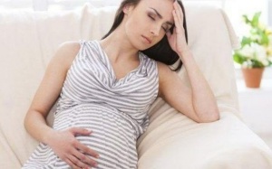 Vì sao phụ nữ thường bị đau nửa đầu trong thời kỳ mang thai?