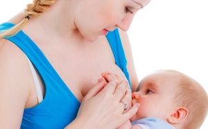 Phụ nữ cho con bú uống thuốc kháng sinh gây hại gì cho bé?