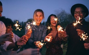 Tử vi thứ Sáu (30/11/2018): Sư Tử sẽ có buổi tối đặc biệt sôi động