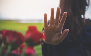 Tử vi thứ Năm (6/12/2018): Ma Kết sẽ nhận được một món quà phiền toái