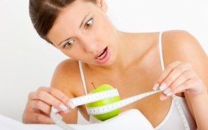 Ăn gì để chiến đấu với cơn đói khi giảm cân?