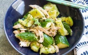 Salad thịt gà dưa chuột: Món ngon chống ngán ngày Tết