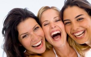 5 lợi ích của nụ cười với sức khỏe thể chất và tinh thần