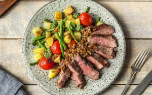 Bạn đã biết cách làm bít tết tái - chín để đãi khách ngày Tết?