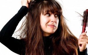 7 nguyên nhân không ngờ có thể gây rụng tóc