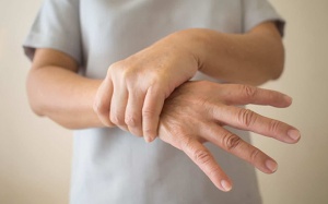 3 căn bệnh gây run tay chân thường gặp nhất