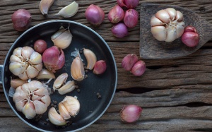 Ăn nhiều hành, tỏi giúp giảm nguy cơ ung thư đại trực tràng