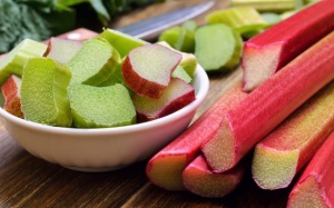 6 lợi ích sức khỏe của cây đại hoàng sẽ làm bạn ngạc nhiên