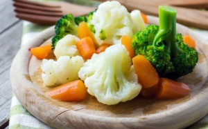 Đây là những lý do vì sao chúng ta nên ăn rau củ luộc nhiều hơn!