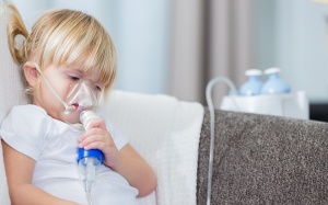 Vitamin D có thể giúp kiểm soát hen suyễn do ô nhiễm không khí gây ra ở trẻ