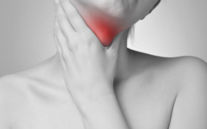 Thiếu vitamin D và bệnh tuyến giáp: Mối quan hệ thế nào?