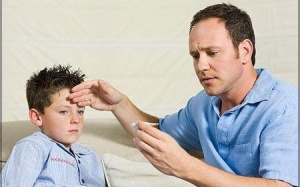 Trẻ viêm cầu thận cấp chăm sóc điều trị thế nào?