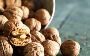 Ăn quá nhiều hạt óc chó sẽ ra sao?