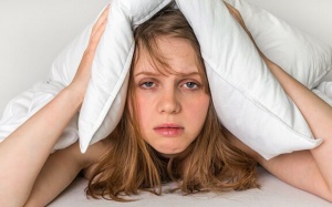 Khó ngủ có thể do bạn chưa biết tới những mẹo 'dễ như ăn bánh' này