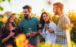 Tử vi thứ Tư (24/4/2019): Bảo Bình nên cởi mở hơn với mọi người