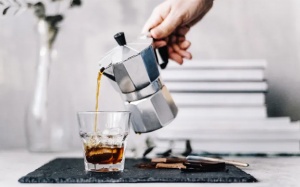 7 cách khiến tách cà phê trở nên lành mạnh hơn