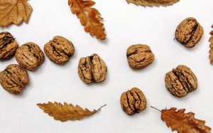 Ăn hạt óc chó giúp giảm huyết áp tốt cho tim mạch